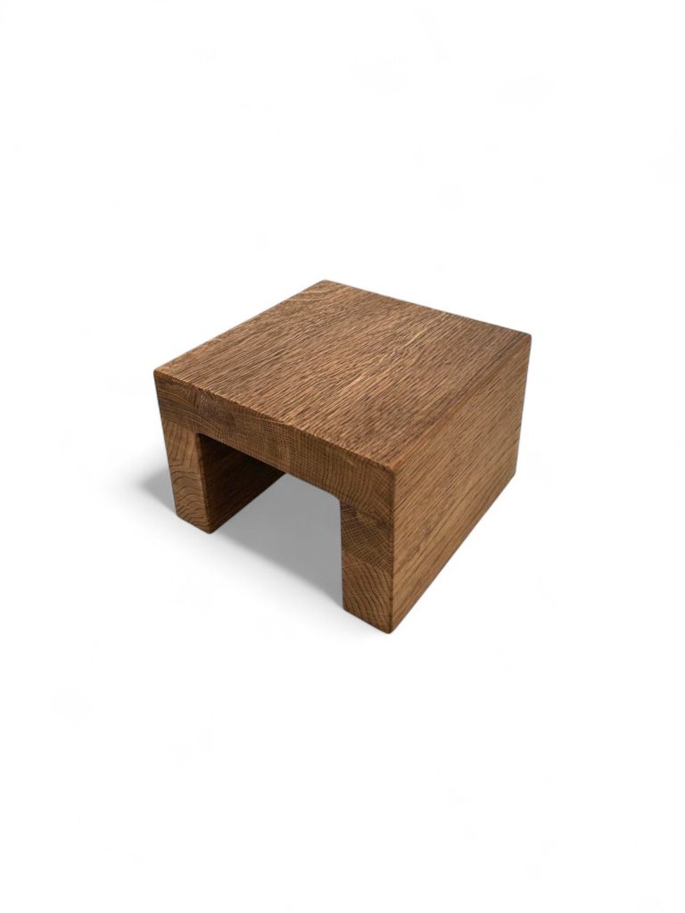 Upphöjare 210x210x140mm oljebetsat trä Tobak Shiva
